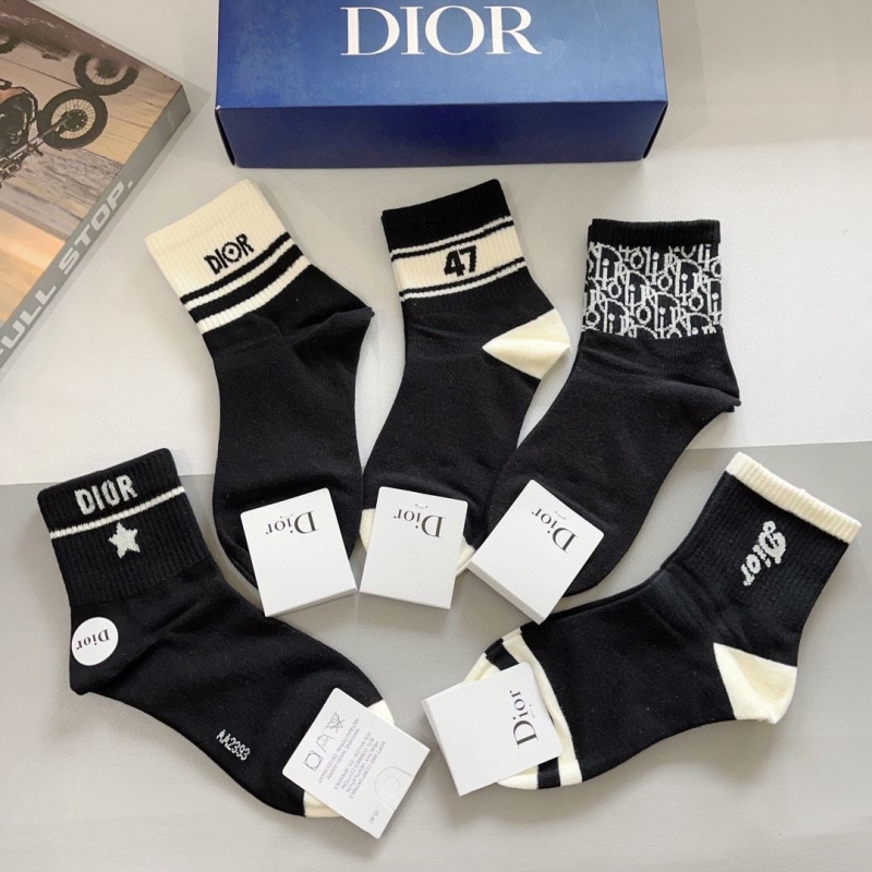 DIOR